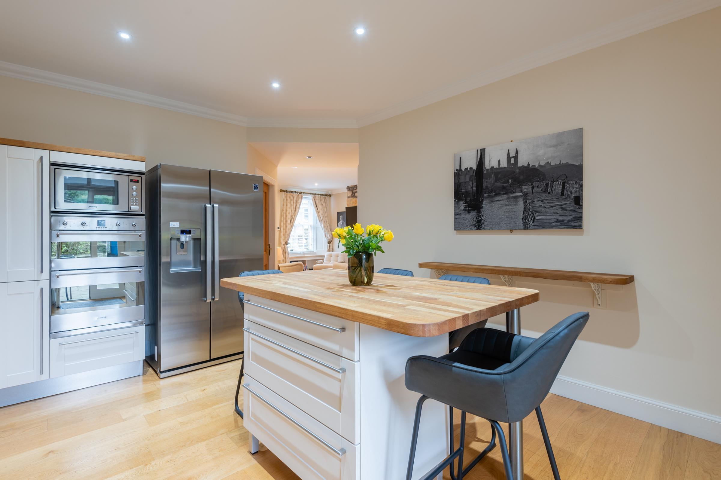 138 North Street - Luxury 2 Bed 2 Bath With Secret Garden, Summerhouse, Putting Green เซนต์แอนดรูว์ ภายนอก รูปภาพ