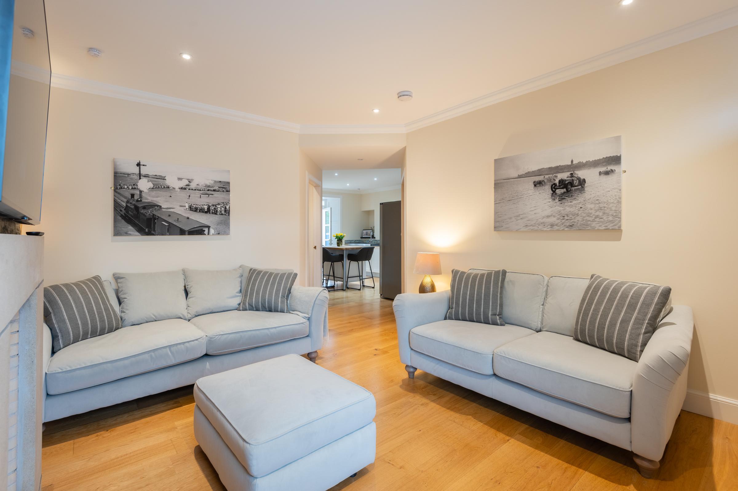 138 North Street - Luxury 2 Bed 2 Bath With Secret Garden, Summerhouse, Putting Green เซนต์แอนดรูว์ ภายนอก รูปภาพ