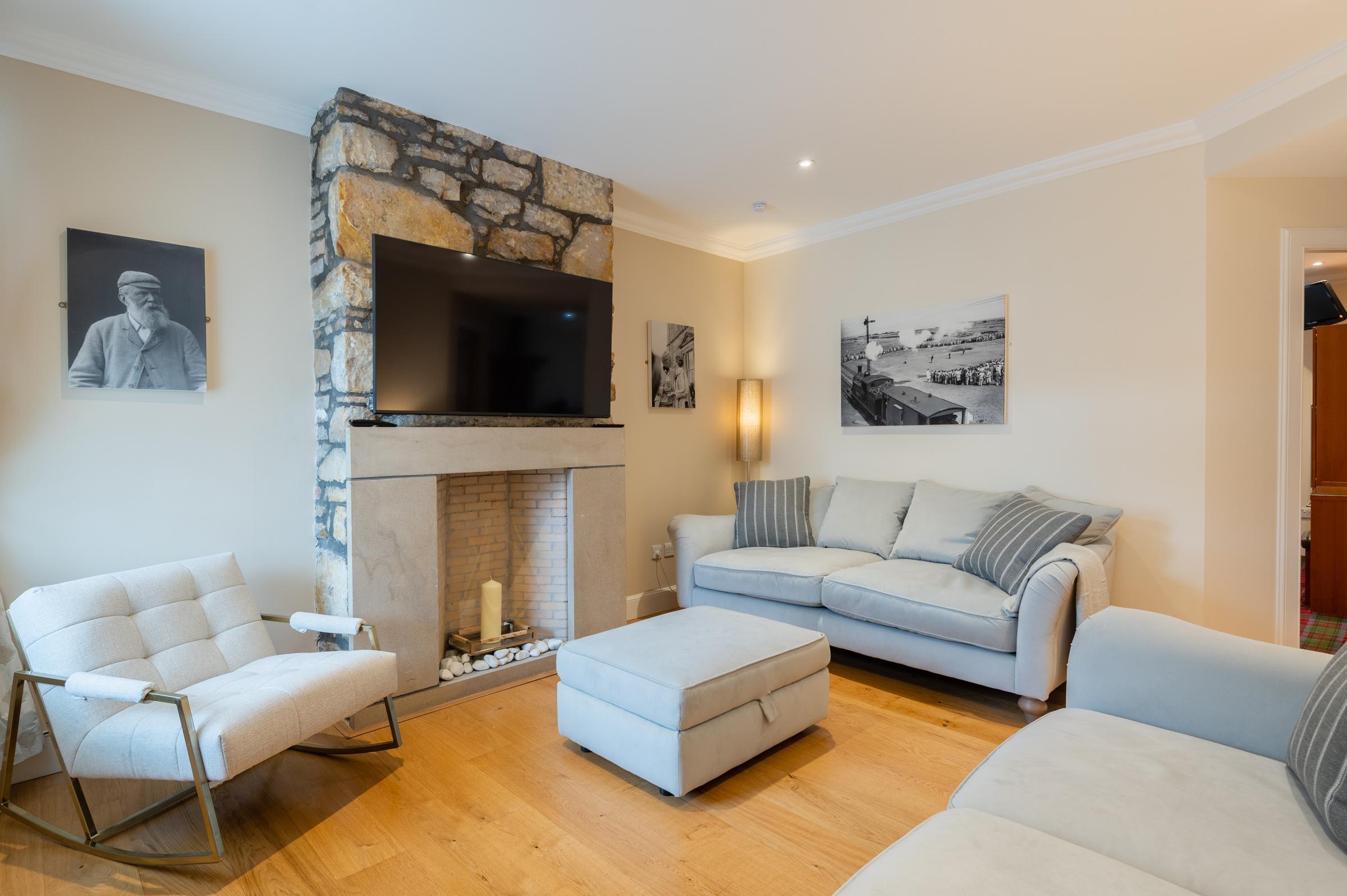 138 North Street - Luxury 2 Bed 2 Bath With Secret Garden, Summerhouse, Putting Green เซนต์แอนดรูว์ ภายนอก รูปภาพ