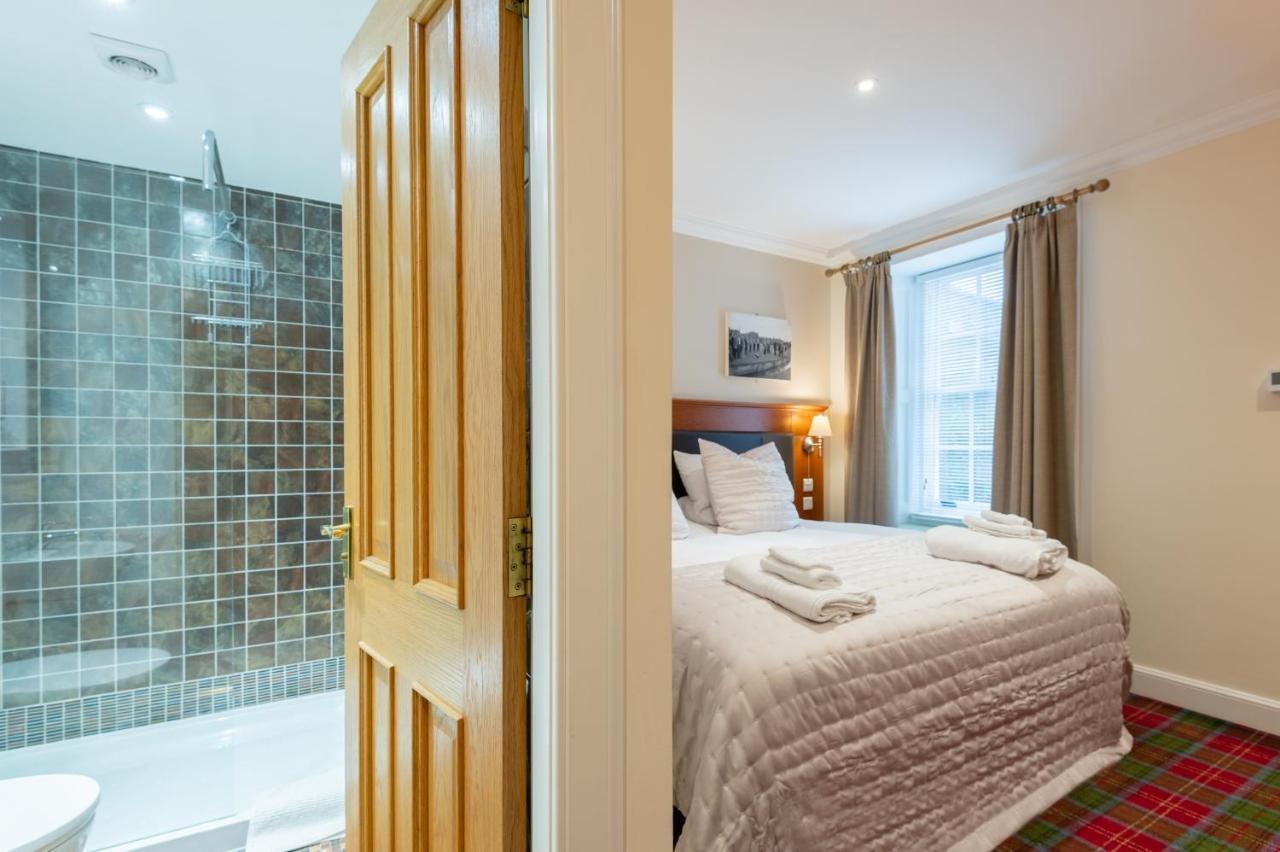 138 North Street - Luxury 2 Bed 2 Bath With Secret Garden, Summerhouse, Putting Green เซนต์แอนดรูว์ ภายนอก รูปภาพ