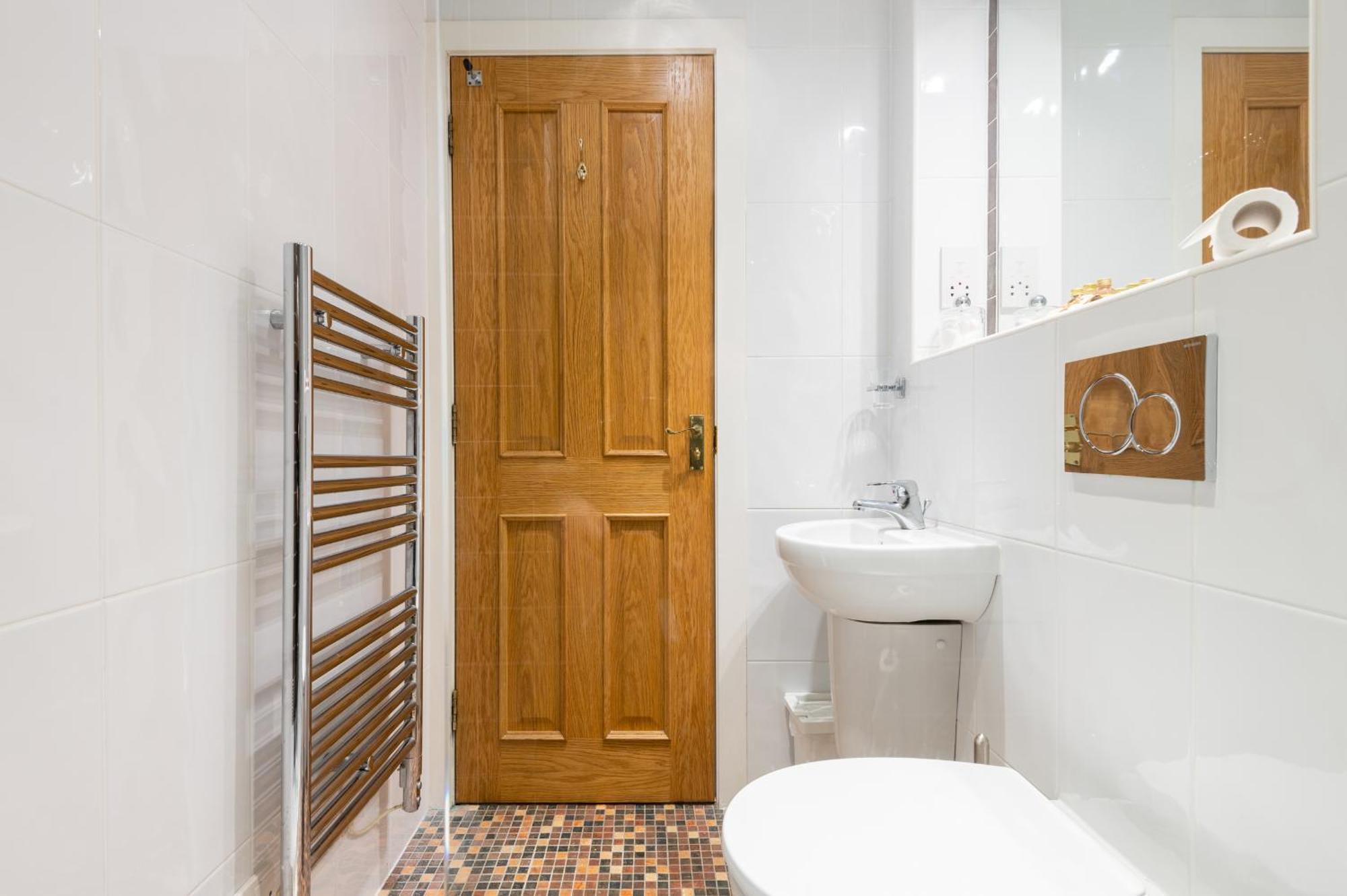 138 North Street - Luxury 2 Bed 2 Bath With Secret Garden, Summerhouse, Putting Green เซนต์แอนดรูว์ ภายนอก รูปภาพ